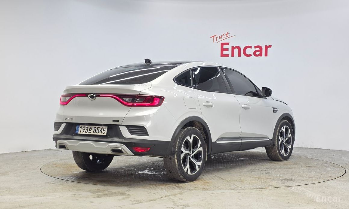 2022 Renault Samsung XM3  1.6 E-TECH Inspire e-shifter с пробегом 48 468 км