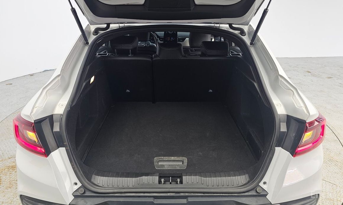 2022 Renault Samsung XM3  1.6 E-TECH Inspire e-shifter с пробегом 48 468 км