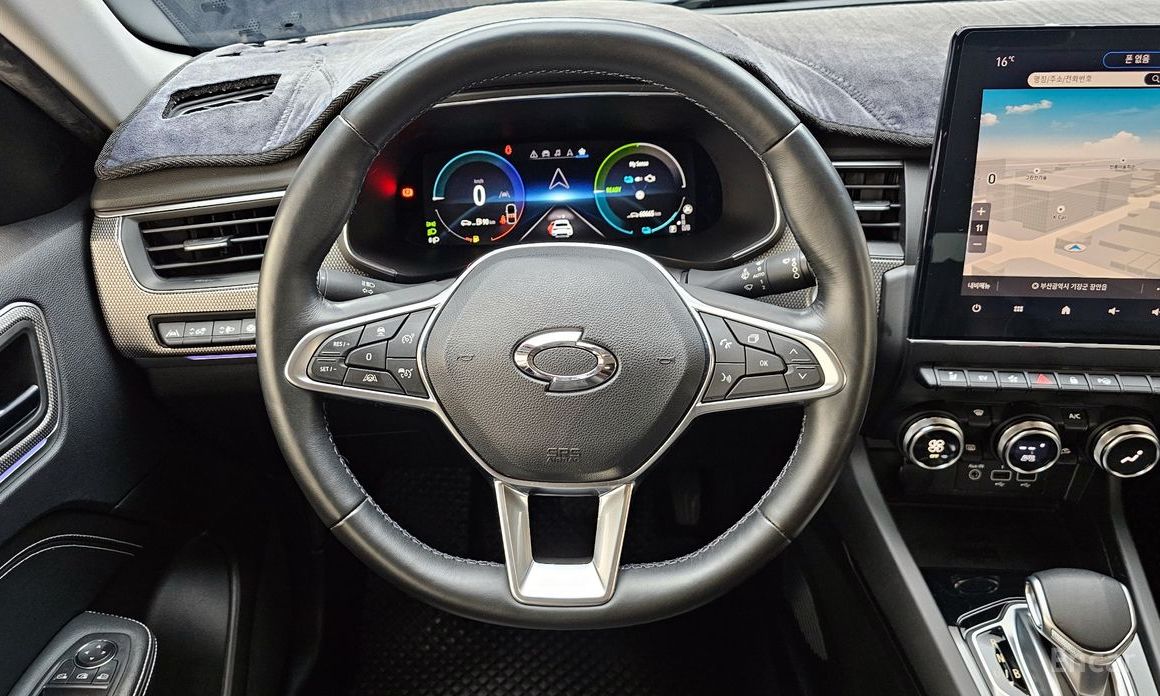 2022 Renault Samsung XM3  1.6 E-TECH Inspire e-shifter с пробегом 60 665 км