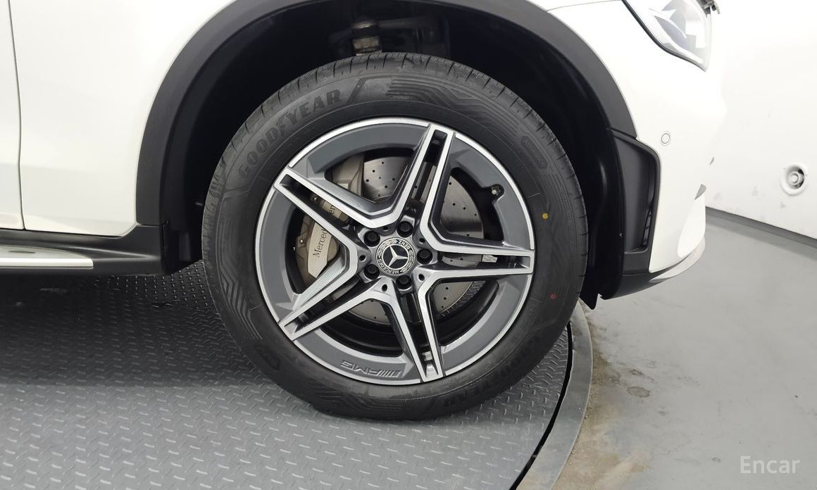 2021 Mercedes-Benz GLC I (X253) Рестайлинг GLC300e 4MATIC Coupe с пробегом 54 472 км