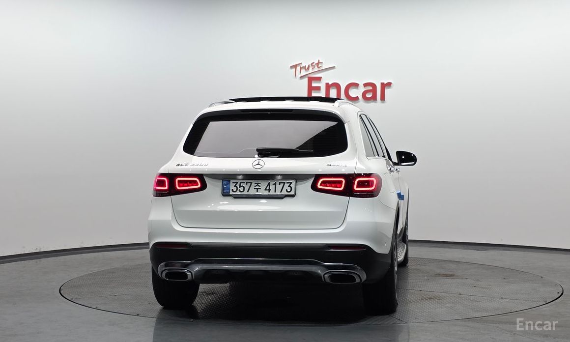 2021 Mercedes-Benz GLC I (X253) Рестайлинг GLC220 d 4MATIC с пробегом 57 982 км