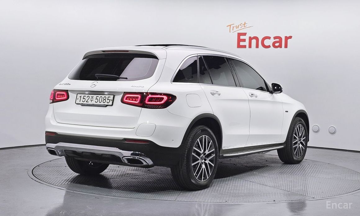 2021 Mercedes-Benz GLC I (X253) Рестайлинг GLC300e 4MATIC с пробегом 69 674 км
