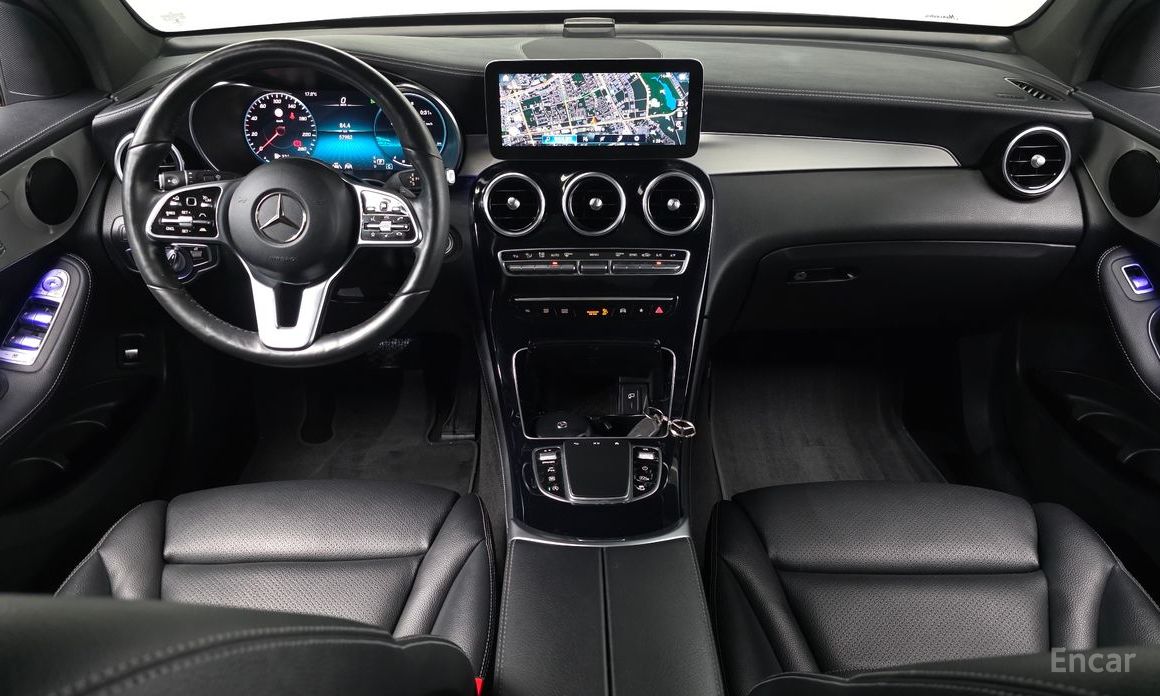 2021 Mercedes-Benz GLC I (X253) Рестайлинг GLC220 d 4MATIC с пробегом 57 982 км