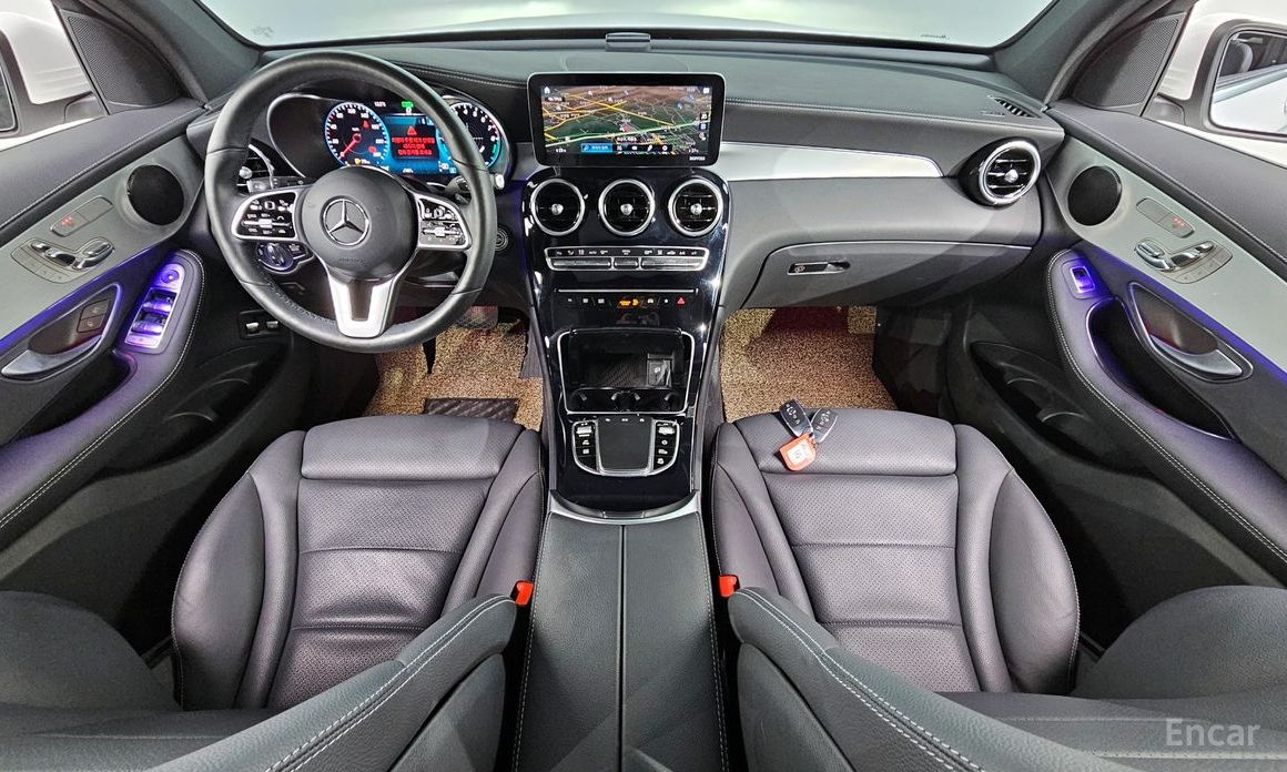 2021 Mercedes-Benz GLC I (X253) Рестайлинг GLC300e 4MATIC с пробегом 69 674 км