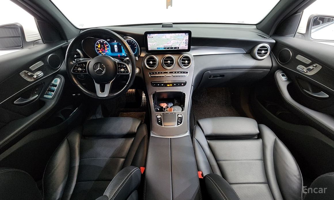 2021 Mercedes-Benz GLC I (X253) Рестайлинг GLC300e 4MATIC Coupe с пробегом 43 089 км