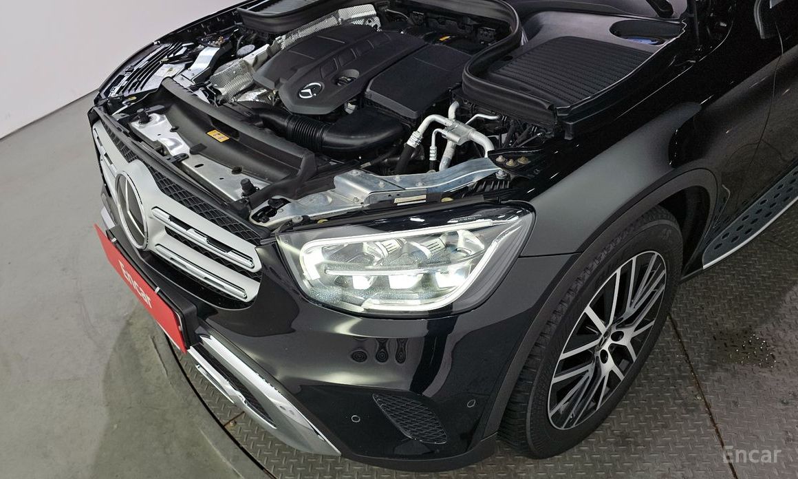 2021 Mercedes-Benz GLC I (X253) Рестайлинг GLC220 d 4MATIC с пробегом 72 808 км