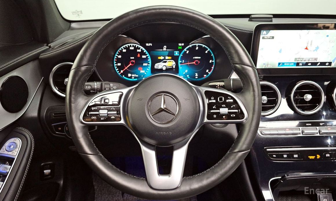 2021 Mercedes-Benz GLC I (X253) Рестайлинг GLC220 d 4MATIC с пробегом 72 808 км