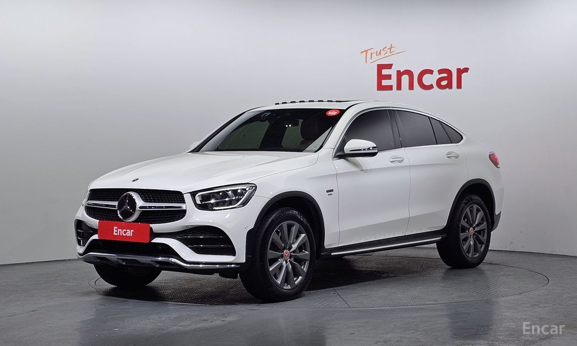 2021 Mercedes-Benz GLC I (X253) Рестайлинг GLC300e 4MATIC Coupe с пробегом 80 736 км