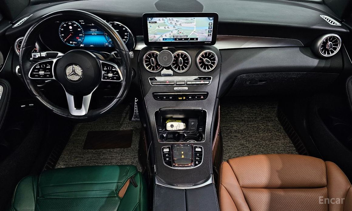 2021 Mercedes-Benz GLC I (X253) Рестайлинг GLC300e 4MATIC Coupe с пробегом 80 736 км