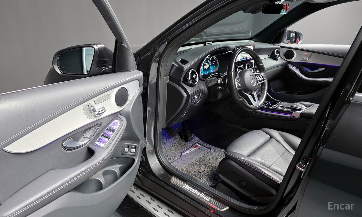 2021 Mercedes-Benz GLC I (X253) Рестайлинг GLC300e 4MATIC с пробегом 127 648 км