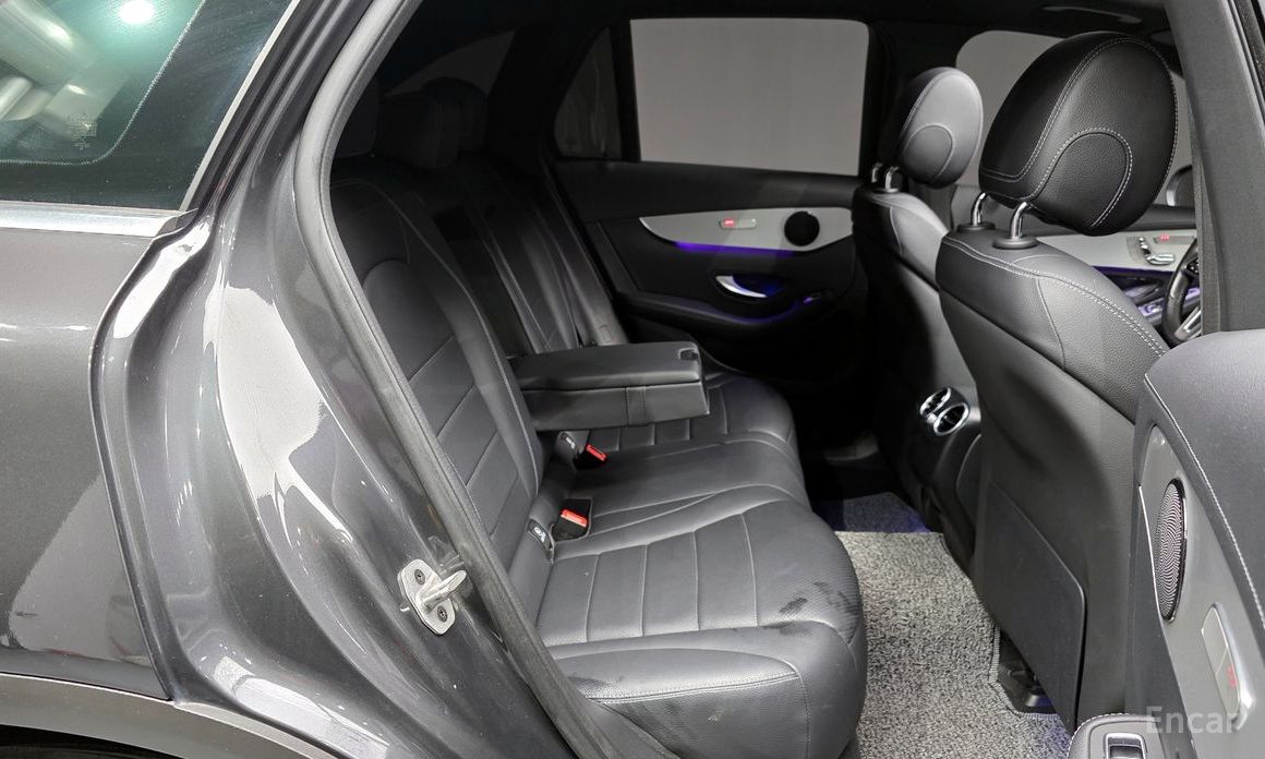 2021 Mercedes-Benz GLC I (X253) Рестайлинг GLC300e 4MATIC с пробегом 127 648 км