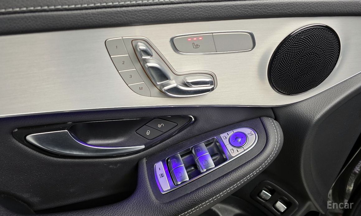 2021 Mercedes-Benz GLC I (X253) Рестайлинг GLC300e 4MATIC с пробегом 127 648 км