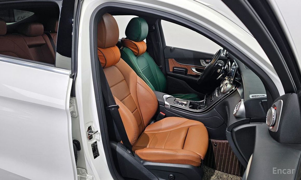 2021 Mercedes-Benz GLC I (X253) Рестайлинг GLC300e 4MATIC Coupe с пробегом 80 736 км