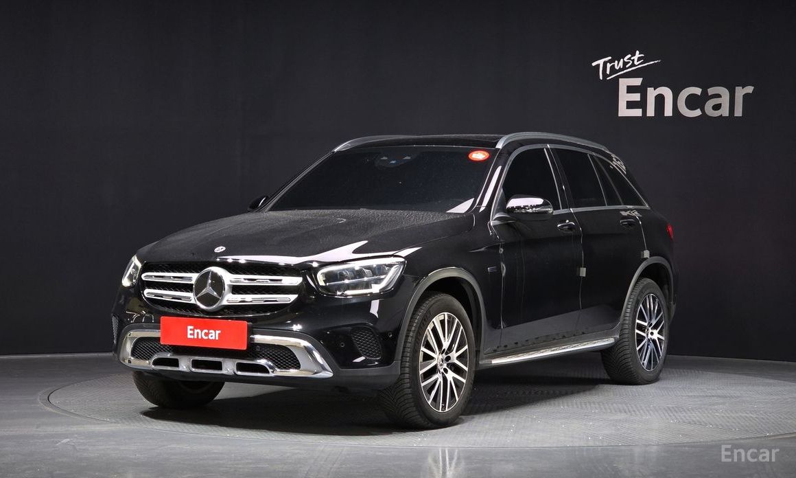 2021 Mercedes-Benz GLC I (X253) Рестайлинг GLC300e 4MATIC с пробегом 124 826 км