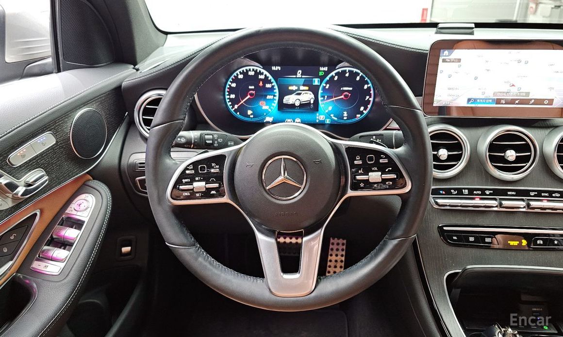 2022 Mercedes-Benz GLC I (X253) Рестайлинг GLC300 4MATIC с пробегом 66 827 км