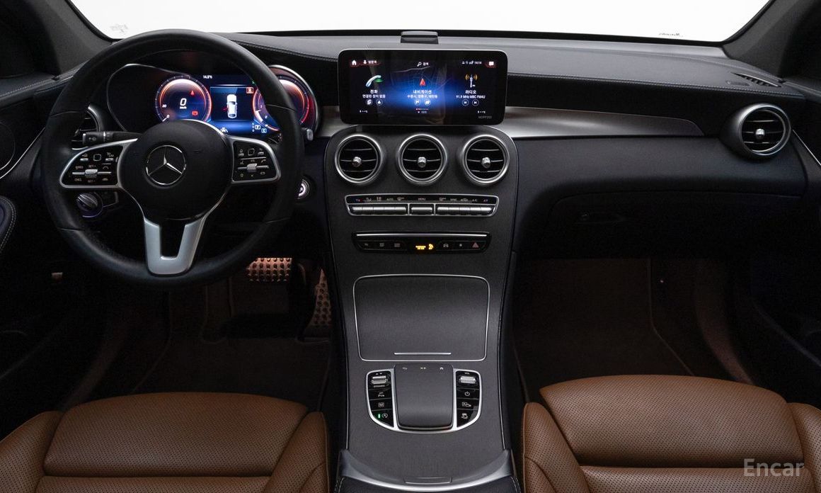 2021 Mercedes-Benz GLC I (X253) Рестайлинг GLC300 4MATIC AMG Line Coupe с пробегом 58 758 км