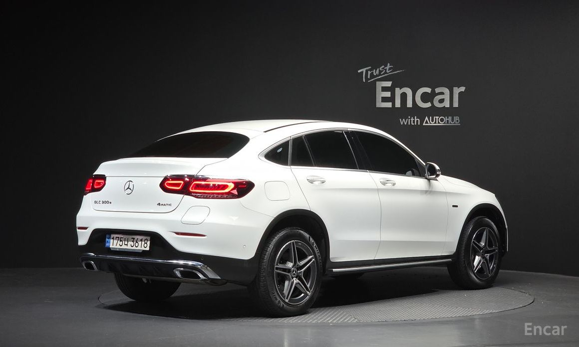 2021 Mercedes-Benz GLC I (X253) Рестайлинг GLC300e 4MATIC Coupe с пробегом 53 608 км