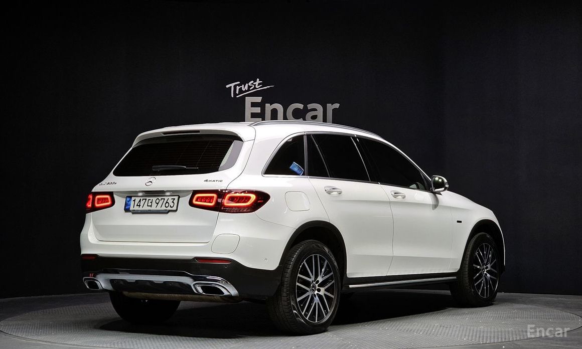 2021 Mercedes-Benz GLC I (X253) Рестайлинг GLC300e 4MATIC с пробегом 103 442 км