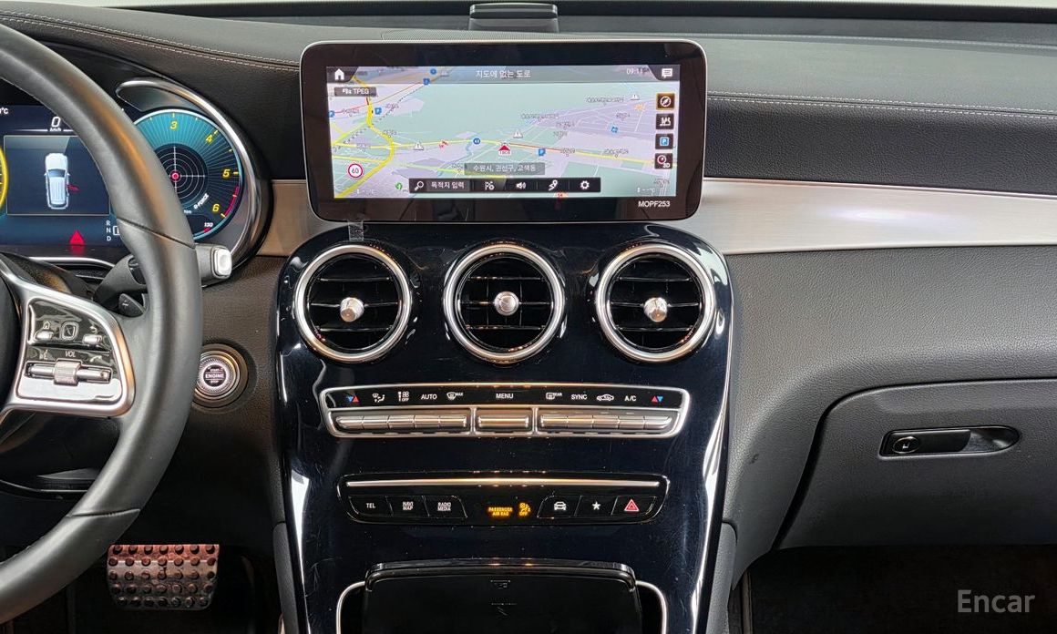 2021 Mercedes-Benz GLC I (X253) Рестайлинг GLC220 d 4MATIC с пробегом 71 884 км