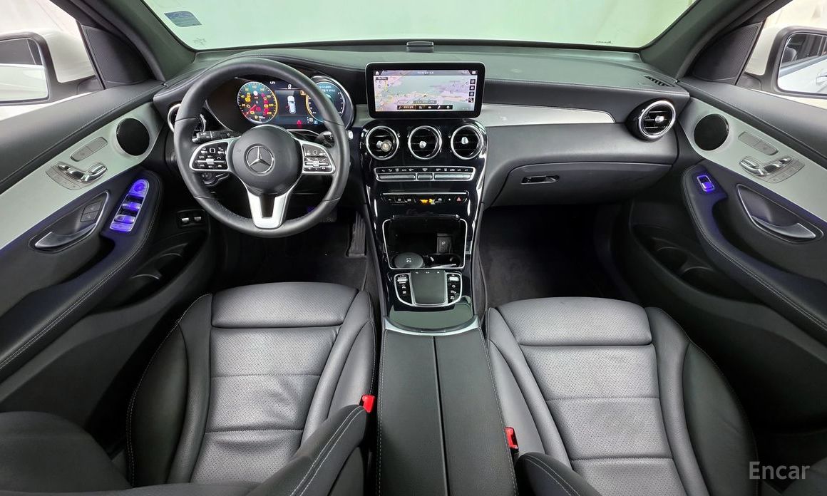 2021 Mercedes-Benz GLC I (X253) Рестайлинг GLC300e 4MATIC с пробегом 72 854 км