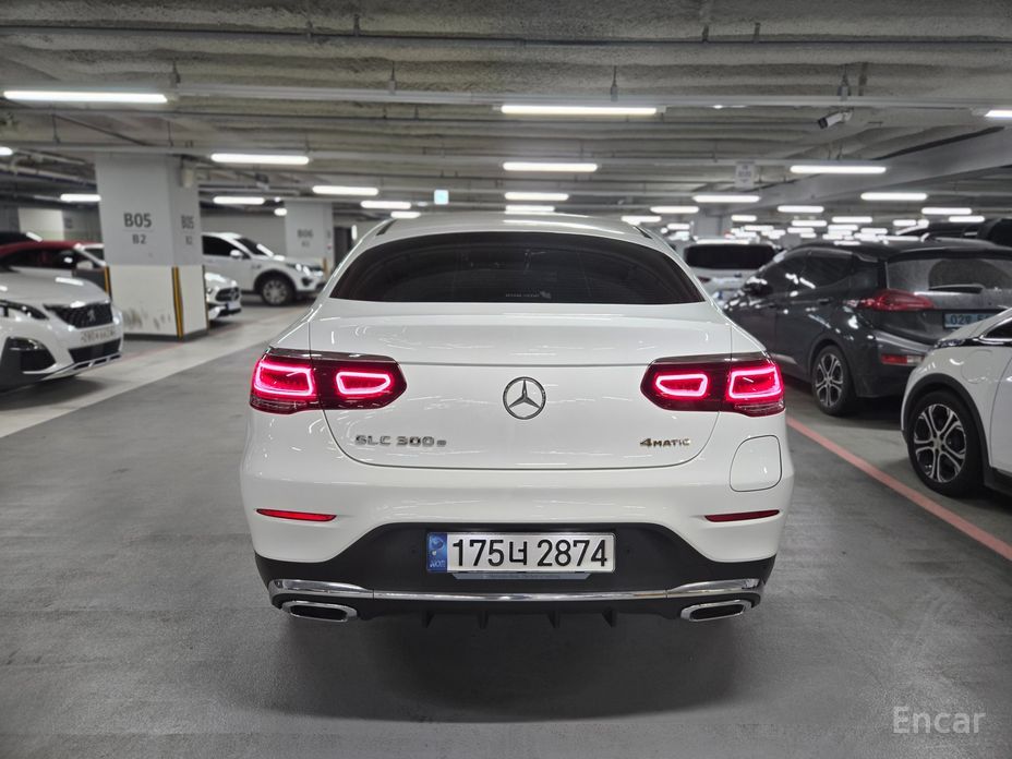 2021 Mercedes-Benz GLC I (X253) Рестайлинг GLC300e 4MATIC Coupe с пробегом 46 410 км