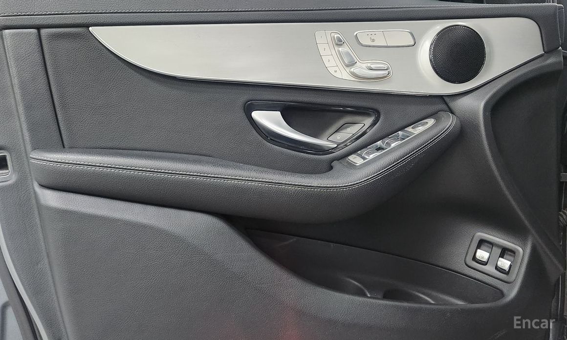2021 Mercedes-Benz GLC I (X253) Рестайлинг GLC300e 4MATIC с пробегом 116 841 км