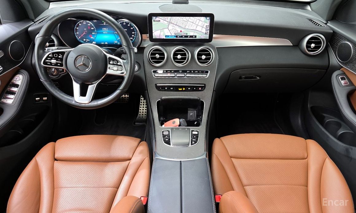 2021 Mercedes-Benz GLC I (X253) Рестайлинг GLC300e 4MATIC Coupe с пробегом 66 121 км