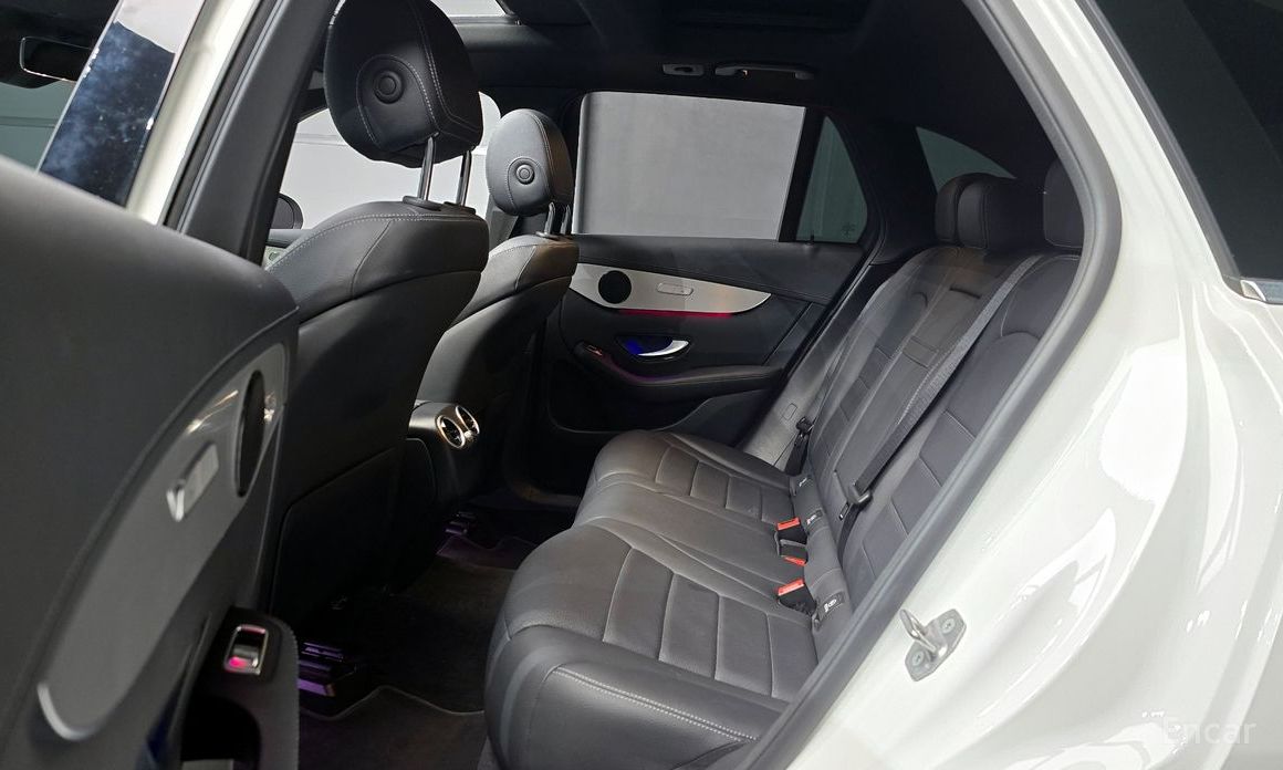 2021 Mercedes-Benz GLC I (X253) Рестайлинг GLC300e 4MATIC с пробегом 47 606 км