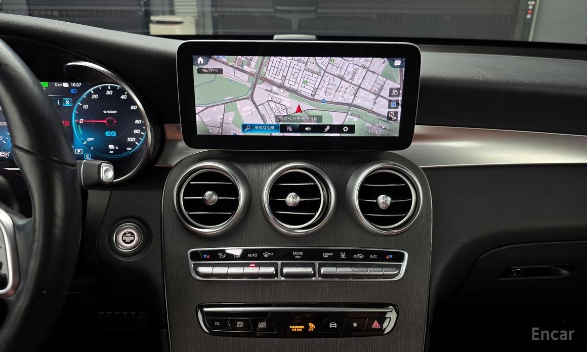 2021 Mercedes-Benz GLC I (X253) Рестайлинг GLC300e 4MATIC Coupe с пробегом 66 121 км