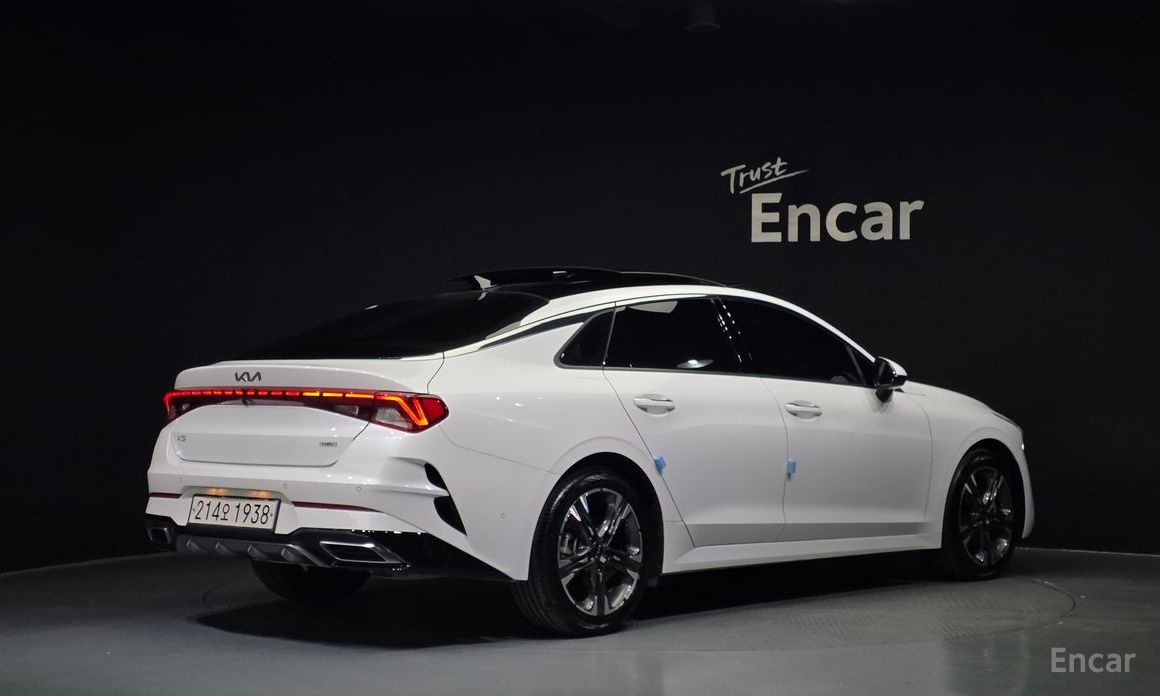 2022 Kia K5 III Signature с пробегом 57 245 км