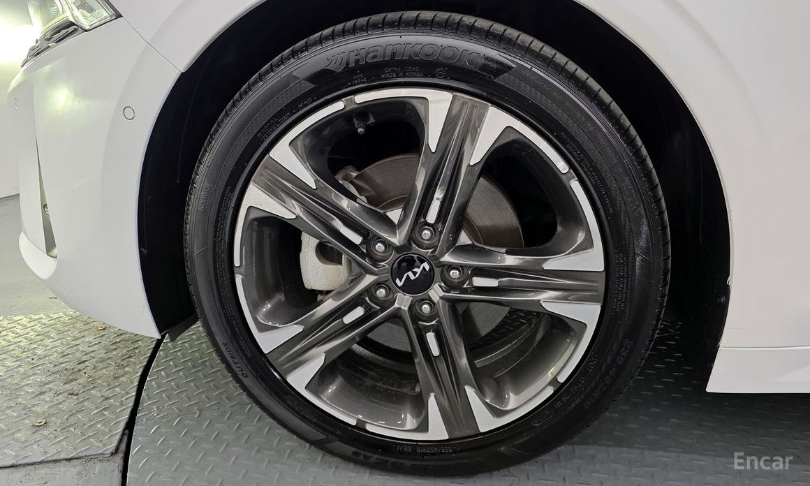 2022 Kia K5 III Signature с пробегом 57 245 км