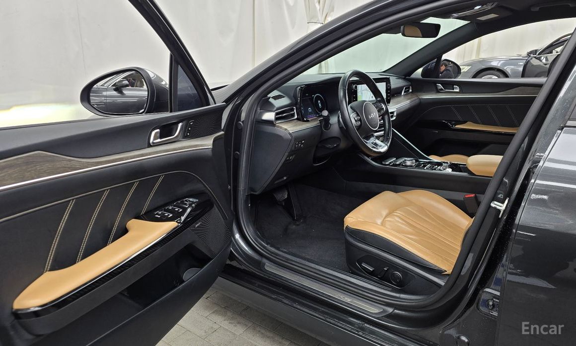 2022 Kia K5 III Signature с пробегом 87 733 км