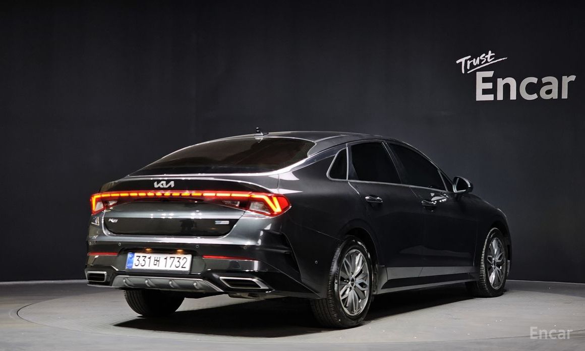 2022 Kia K5 III Signature с пробегом 70 409 км