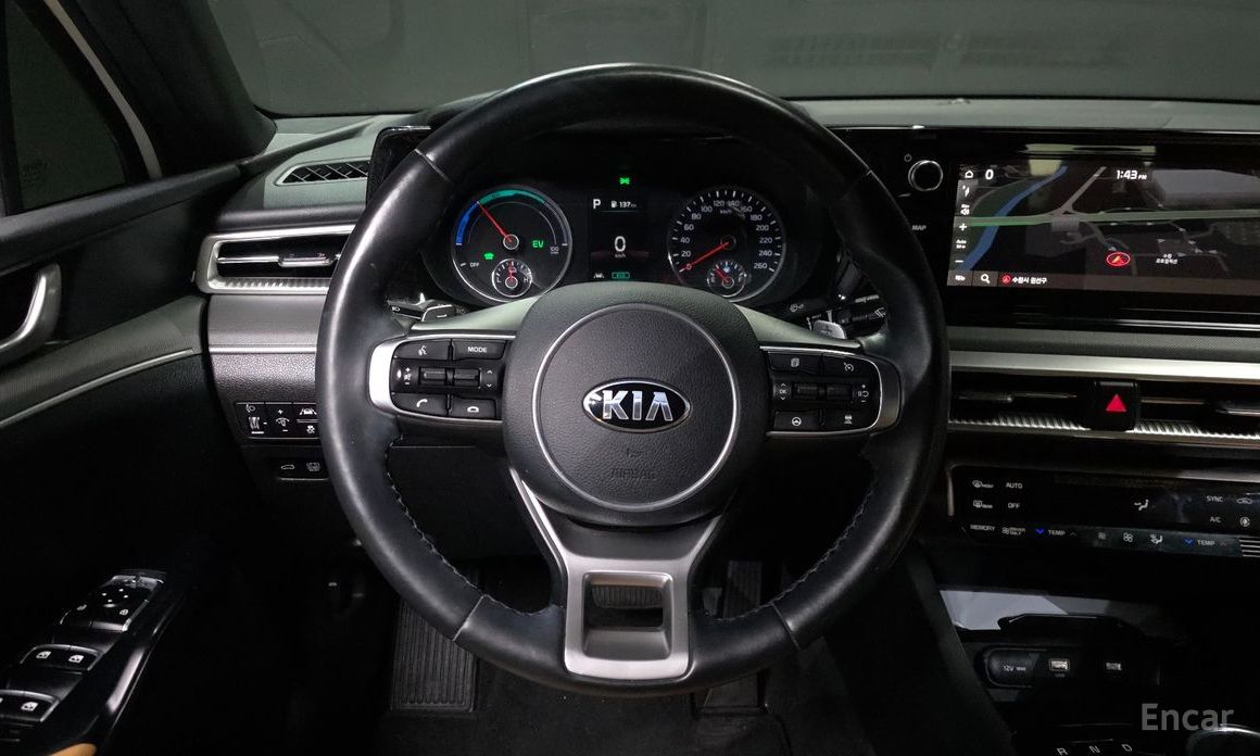 2021 Kia K5 III Prestige с пробегом 61 715 км