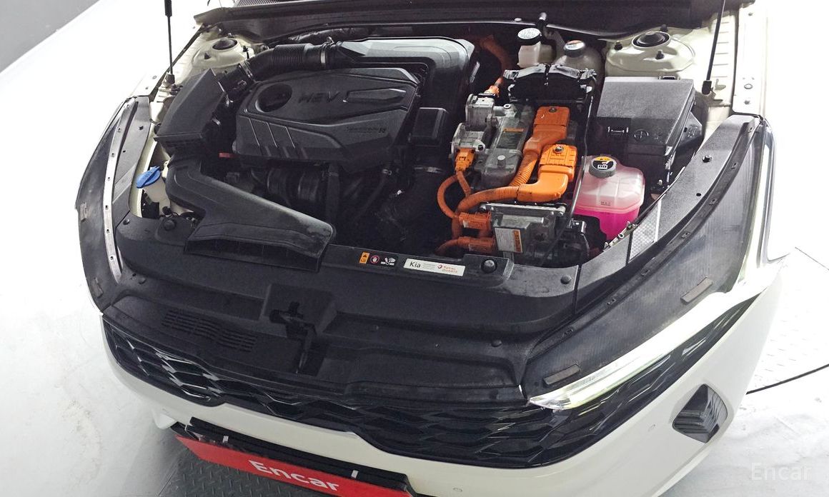 2022 Kia K5 III Prestige с пробегом 99 676 км