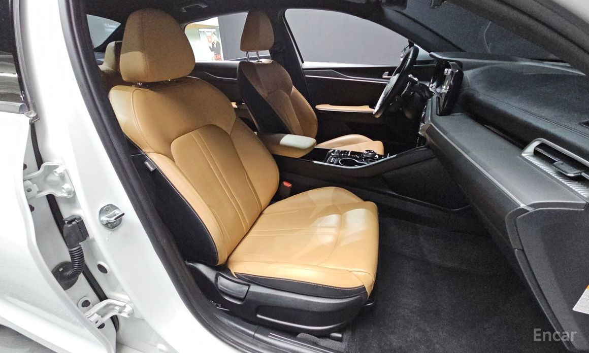 2022 Kia K5 III Prestige с пробегом 99 676 км