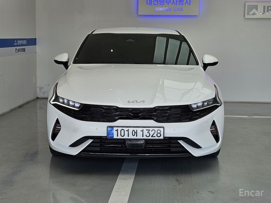 2022 Kia K5 III Prestige с пробегом 83 044 км