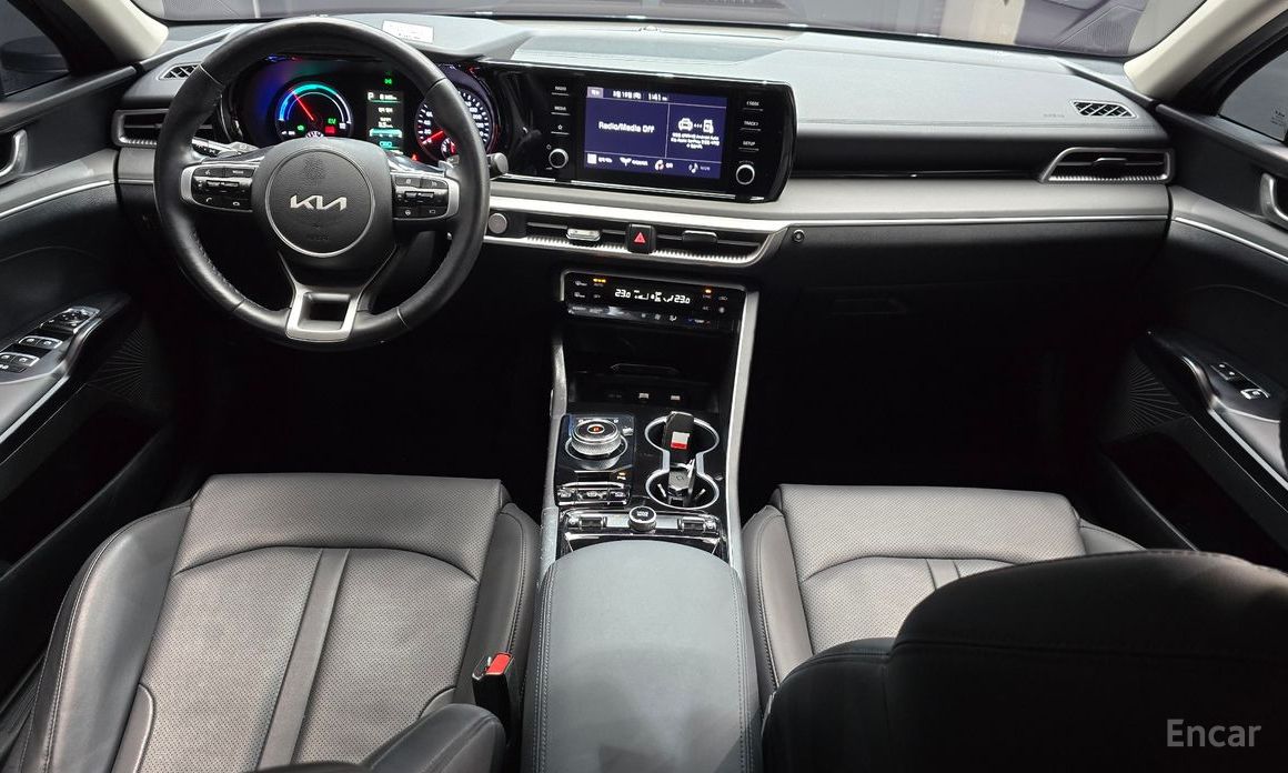 2022 Kia K5 III Prestige с пробегом 74 060 км