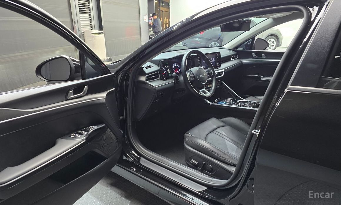 2022 Kia K5 III Prestige с пробегом 74 060 км