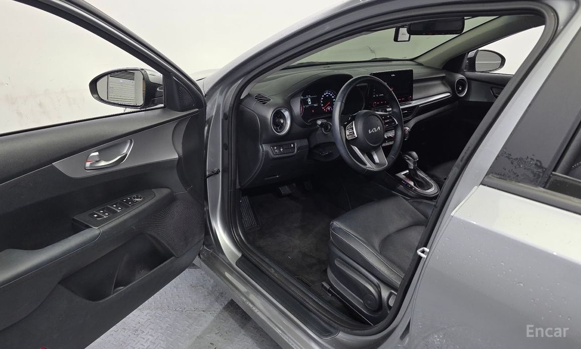 2022 Kia K3 II Рестайлинг 1.6 Prestige с пробегом 75 392 км
