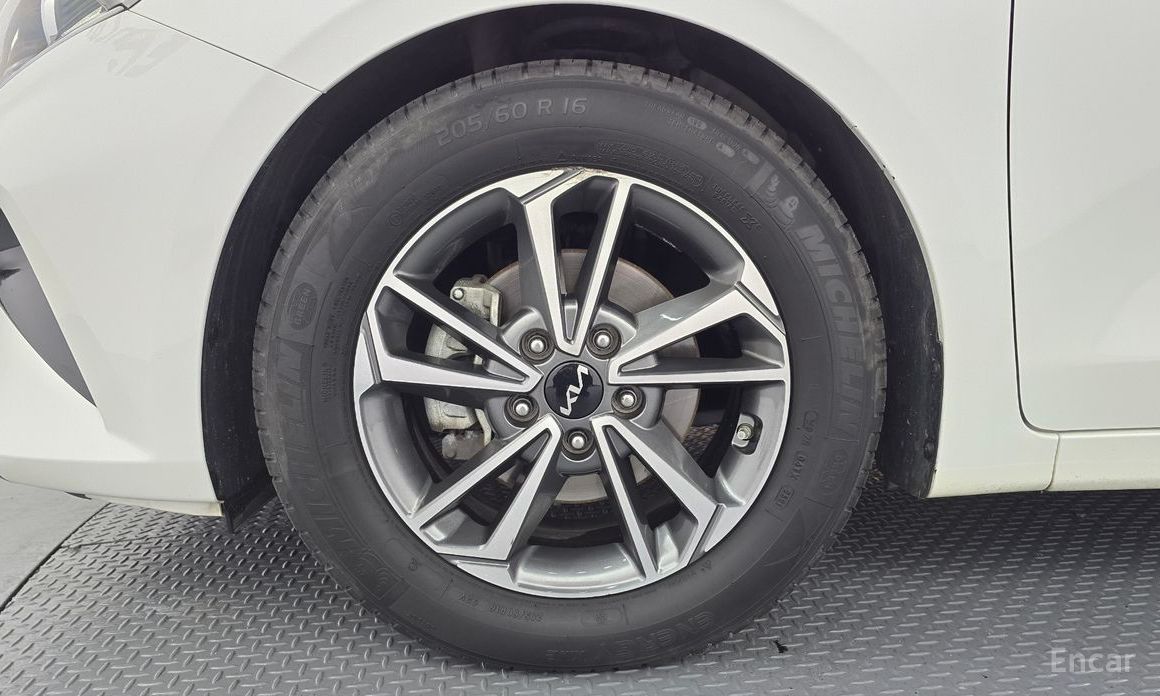 2022 Kia K3 II Рестайлинг 1.6 Prestige с пробегом 86 214 км