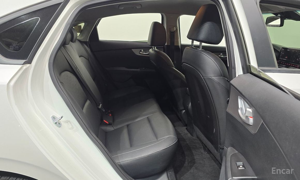 2022 Kia K3 II Рестайлинг 1.6 Prestige с пробегом 86 214 км