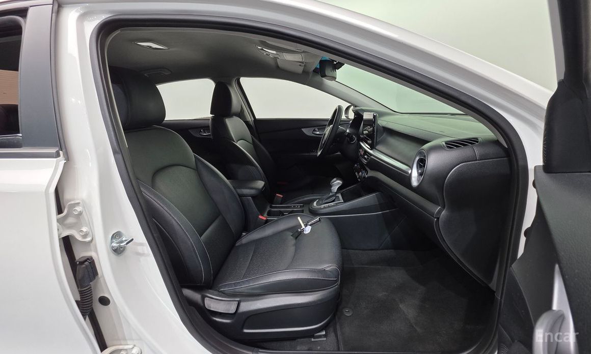 2022 Kia K3 II Рестайлинг 1.6 Trendy с пробегом 112 686 км