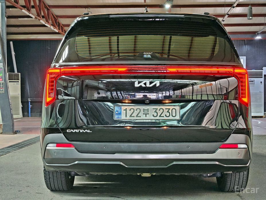 2024 Kia Carnival IV Рестайлинг 9-Seater Gravity с пробегом 23 938 км