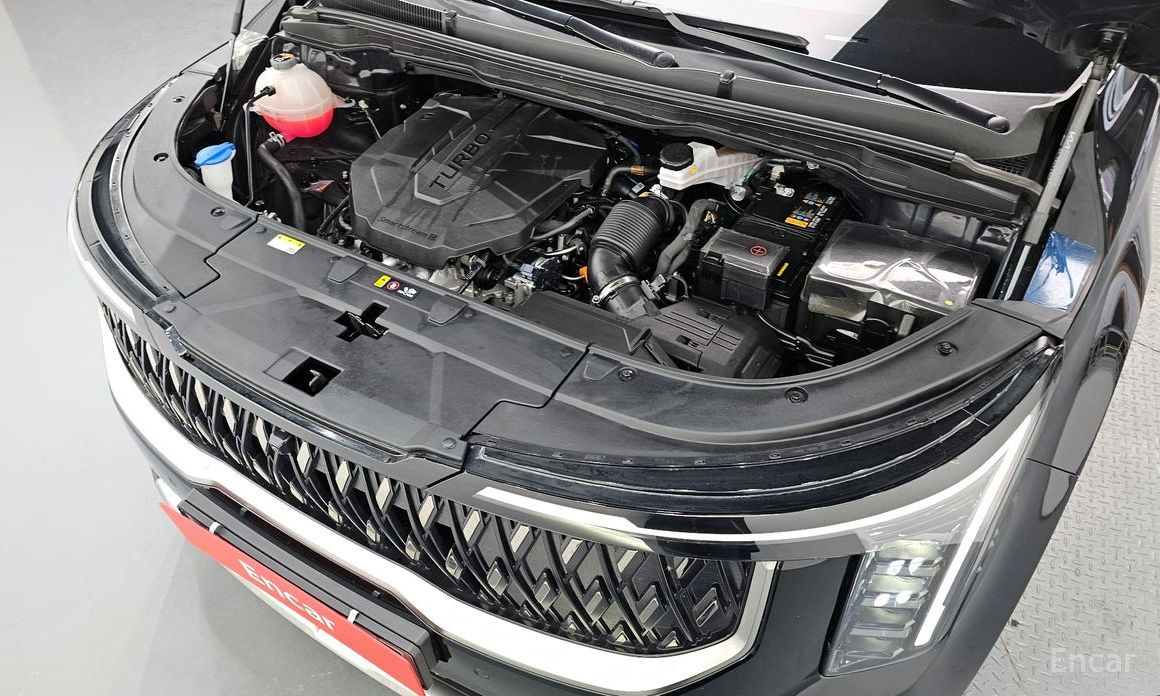 2024 Kia Carnival IV Рестайлинг 9-Seater Noblesse с пробегом 32 475 км