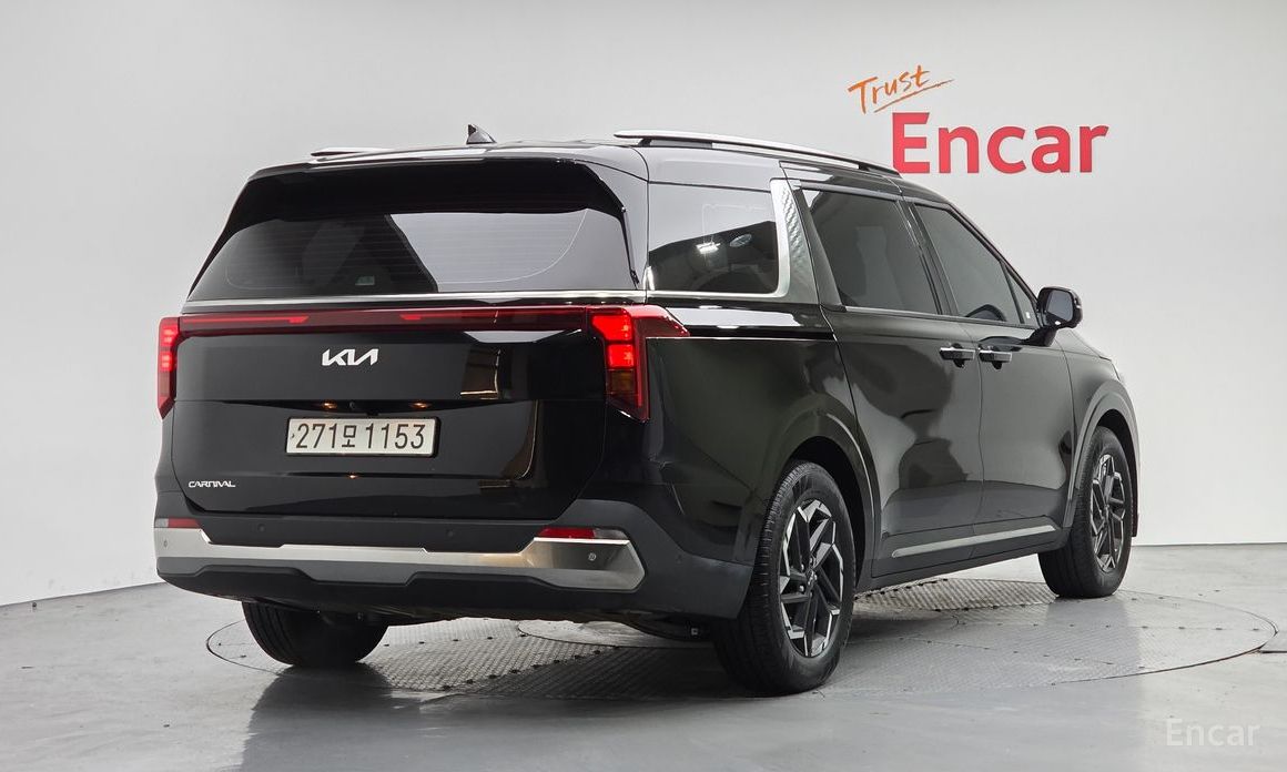 2024 Kia Carnival IV Рестайлинг 9-Seater Signature с пробегом 41 698 км