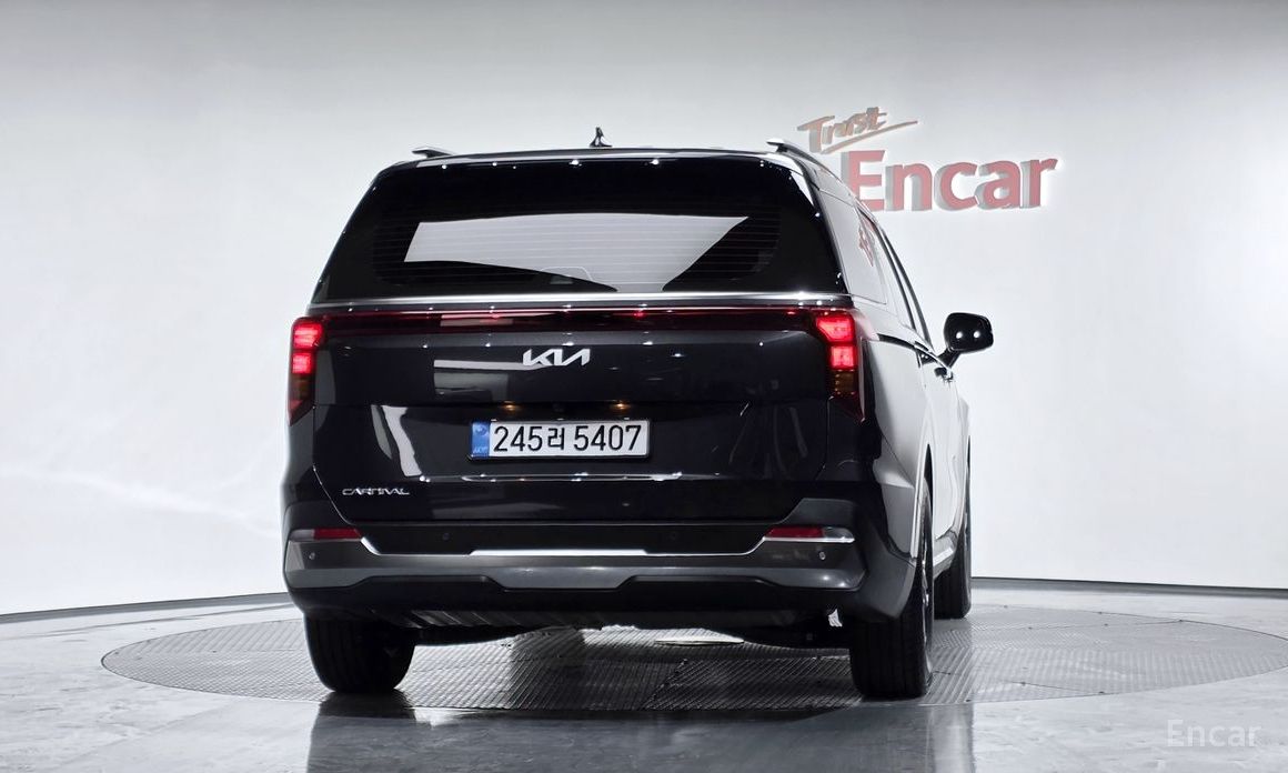 2025 Kia Carnival IV Рестайлинг 9-Seater Signature с пробегом 4 308 км