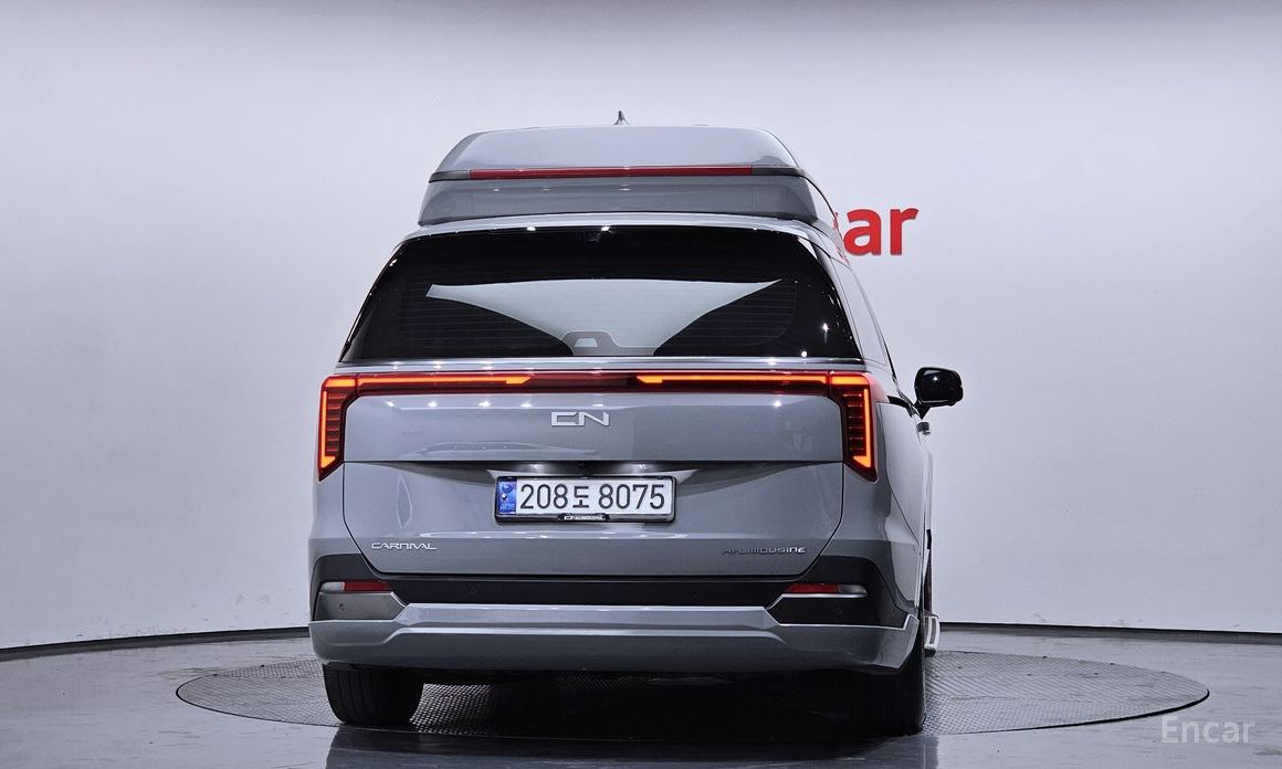 2024 Kia Carnival IV Рестайлинг 9-Seater Hi Limousine (Special Vehicle) с пробегом 30 373 км