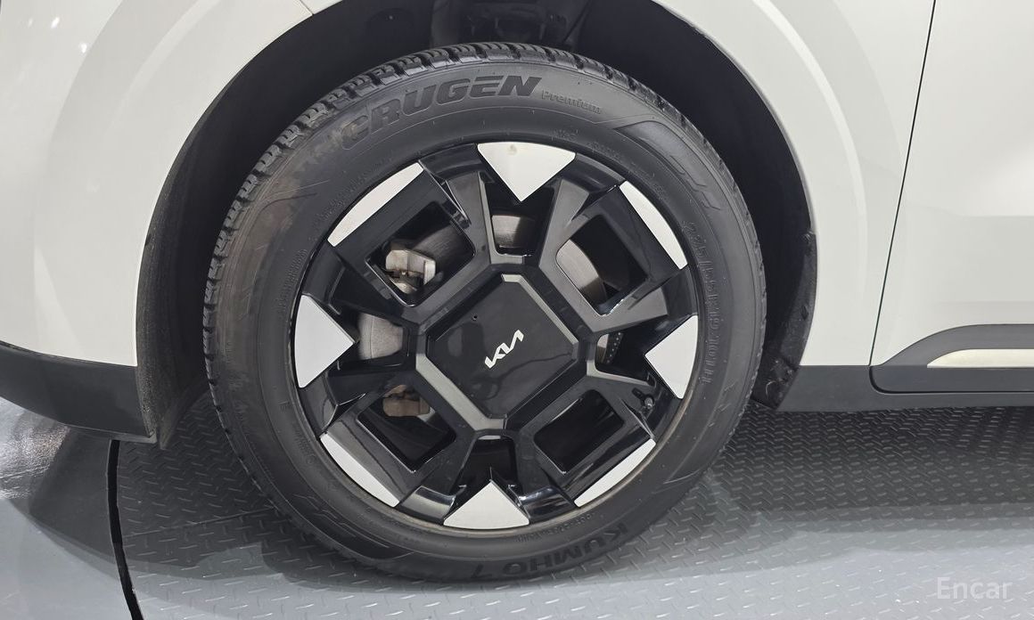 2024 Kia Carnival IV Рестайлинг HEV 9seater Nobless с пробегом 74 811 км