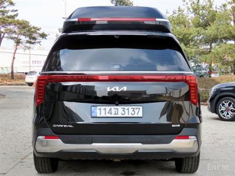 2024 Kia Carnival IV Рестайлинг HEV 9-Seater Hi-Limousine Signature с пробегом 42 800 км